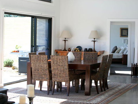 Somerton Ridge - The Perfect Rural Retreat - Accommodation Redcliffe 1