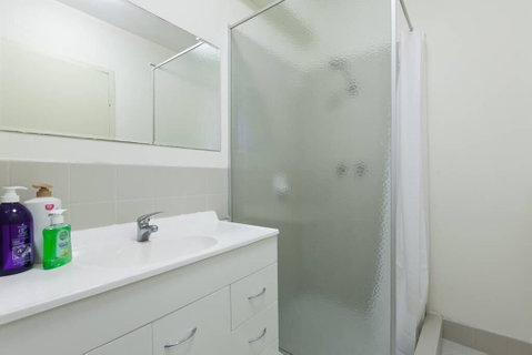 South Perth Perfect Location Free WIFI & Parking - Accommodation Redcliffe 3