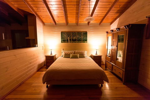 Southern Anchorage Retreat - Accommodation Redcliffe 1