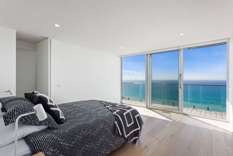 Southpoint -Brand New Home, Oceanfront Views - Accommodation Redcliffe 3