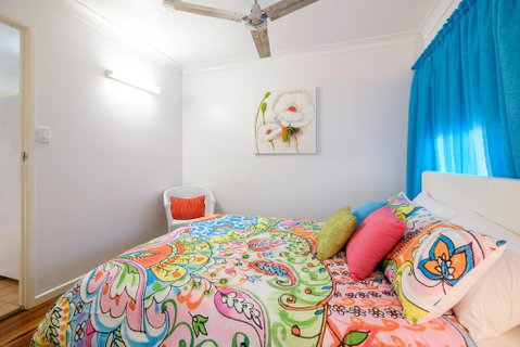 Southside Central Unit - Accommodation Redcliffe 2
