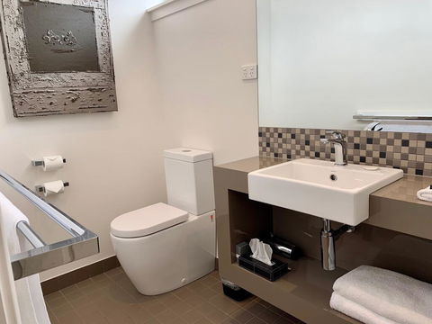Sovereign Park Motor Inn - Accommodation Redcliffe 3