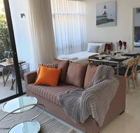 SpaciousCozy 1 bedroom  1 bathroom Zetland APT - Accommodation Redcliffe