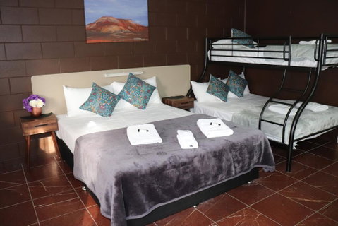 Spanish Lace Motor Inn - Accommodation Redcliffe 1