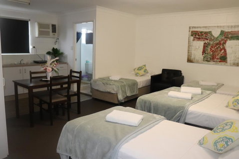 Spanish Lace Motor Inn - Accommodation Redcliffe 2