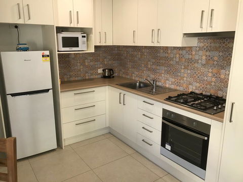 St Clair's Apartments, Cotton Tree - Accommodation Redcliffe 1