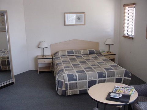 St Marys Park View Motel - Accommodation Redcliffe 1