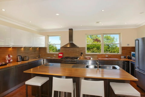 St Raphael - Accommodation Redcliffe 2