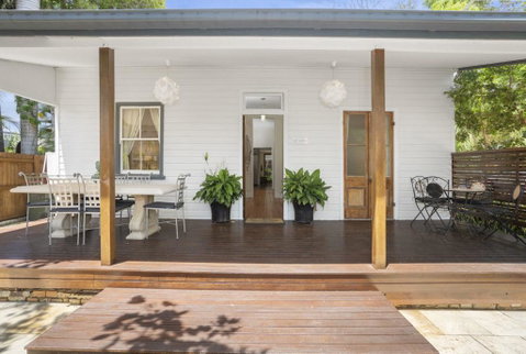 Starr Cottage Byron Bay - Walk To Town In 5 Minutes! - Accommodation Redcliffe 3