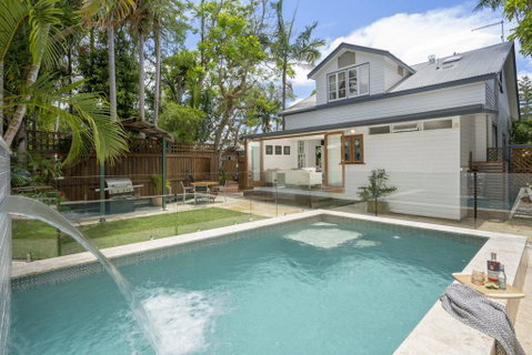 Starr Cottage Byron Bay - Walk To Town In 5 Minutes! - Accommodation Redcliffe 0