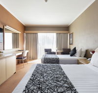 Statesman Hotel - Accommodation Redcliffe