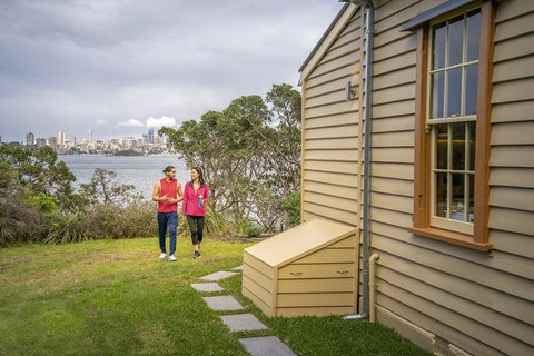 Steele Point Cottage - Accommodation Redcliffe 1