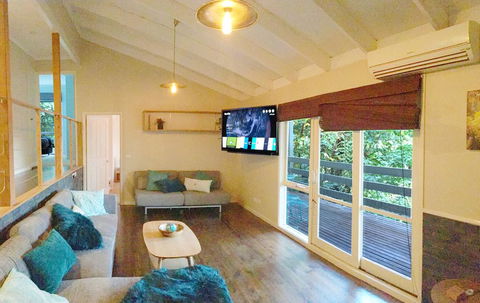 Steep Creek Retreat - Accommodation Redcliffe 0