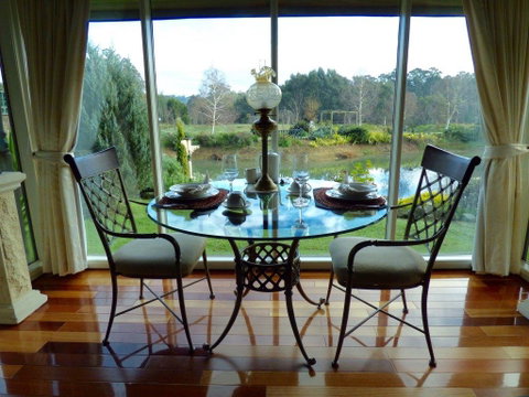 Still Waters - Accommodation Redcliffe 2