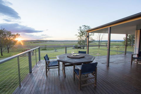 Stockton Rise Country Retreats - Accommodation Redcliffe 2