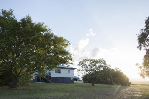 Stockton Rise Country Retreats - Accommodation Redcliffe 3