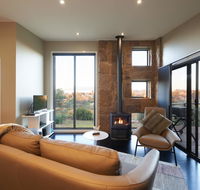 StoneTryst Spa Villas - Accommodation Redcliffe