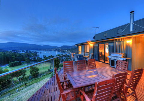 Storm Bay B&B - Accommodation Redcliffe 0