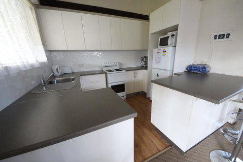 Stouty's At Hat Head - Accommodation Redcliffe 2