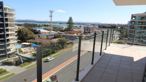 Strand Beachside 801 - Accommodation Redcliffe 2