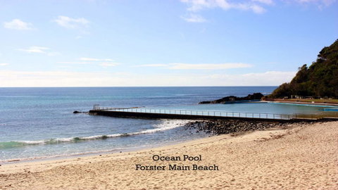 Strand Beachside 802 - Accommodation Redcliffe 1