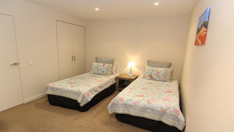 Strand Beachside 903 - Accommodation Redcliffe 3