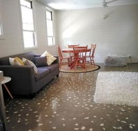 Stranded Nowhere to Stay Sanitised Apartment Sleeps 4 Netflix Wifi Pool - Accommodation Redcliffe
