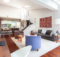 Striking open plan home in quiet inner-city area - Accommodation Redcliffe