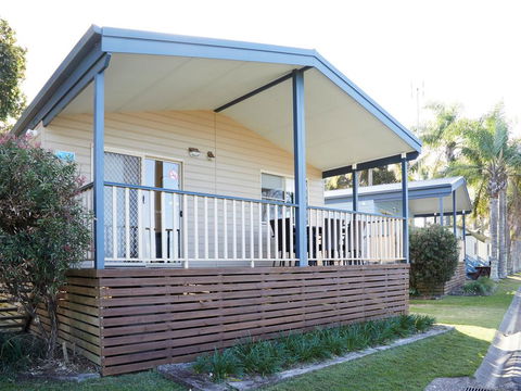 Stuarts Point Holiday Park - Accommodation Redcliffe 1