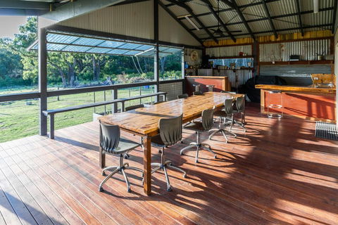 Studio 165 Hidden Gem On 50 Acres With Bay Views - Accommodation Redcliffe 2