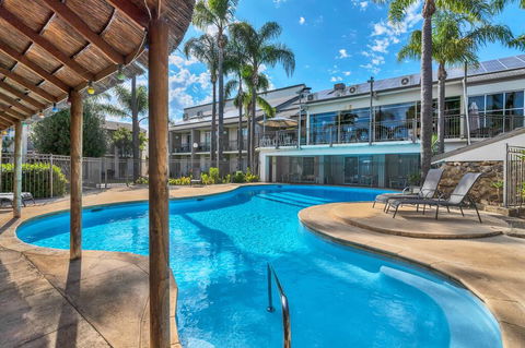 Studio 30 On The Terrace - Accommodation Redcliffe 0