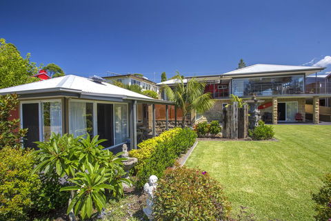 Studio Cabana On Golf In Mollymook - Accommodation Redcliffe 0