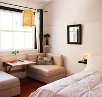 Studio Flat with Shared Rooftop Terrace - Accommodation Redcliffe