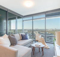 Stunning apt Nearby ANZ Stadium wt Free Parking - Accommodation Redcliffe