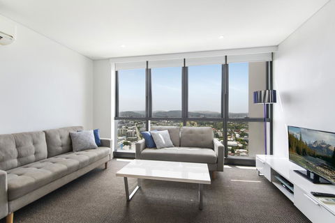 Stunning Views On The 41st Floor - Accommodation Redcliffe 0