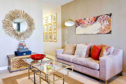 Stylish 1 Bedroom Apartment Amazing City Views - Accommodation Redcliffe 0