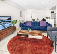 Stylish 2-Bed Apartment with Sweeping River Views - Accommodation Redcliffe