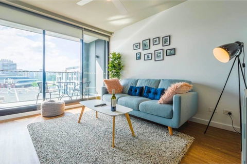 Stylish 2-bedroom Apartment In Fortitude Valley - Accommodation Redcliffe 0