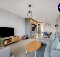 STYLISH CAMPERDOWN APARTMENT and PARKING INC - Accommodation Redcliffe