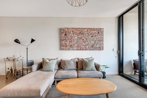 STYLISH CAMPERDOWN APARTMENT And PARKING INC - Accommodation Redcliffe 2
