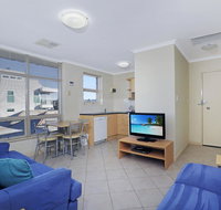 Stylish Comfortable 2 bdrm Glenelg North - Accommodation Redcliffe