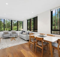 Stylish lux home with hotel grade cleanliness - Accommodation Redcliffe