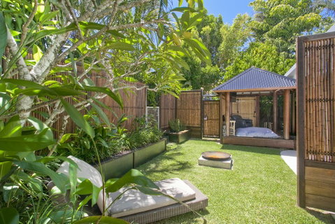 Stylish Luxury Home To Fit The Whole Family - Accommodation Redcliffe 0