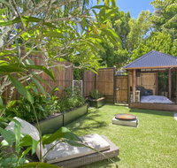 Stylish Luxury Home to Fit The Whole Family - Accommodation Redcliffe