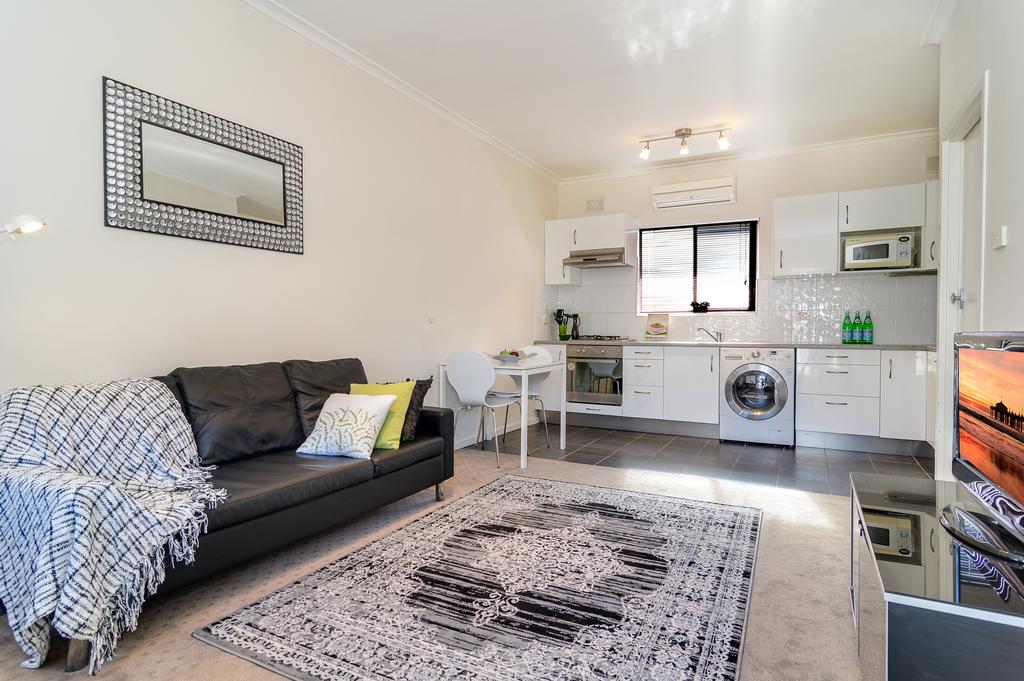 St Morris SA Accommodation Redcliffe