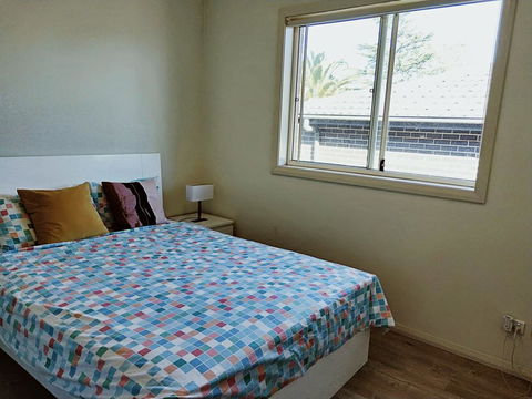 Stylish Private Bathroom-Luxurious Modern Big Home - Accommodation Redcliffe 0