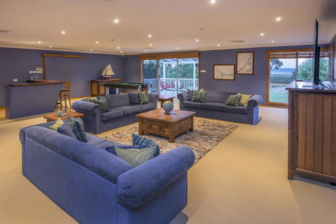 Sugar Shack - Character Family Home Right On The Ocean - Accommodation Redcliffe 3