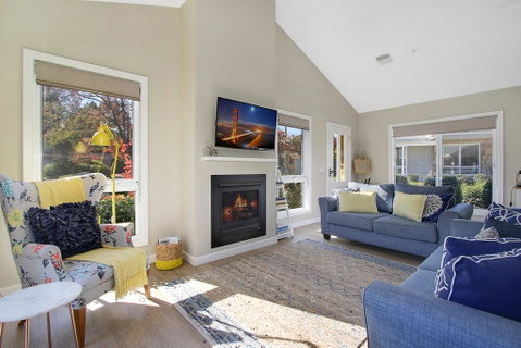 Summer Home - Our Place At Bright - Accommodation Redcliffe 2