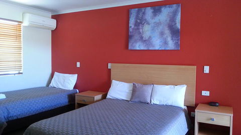 Summit Motel - Accommodation Redcliffe 1