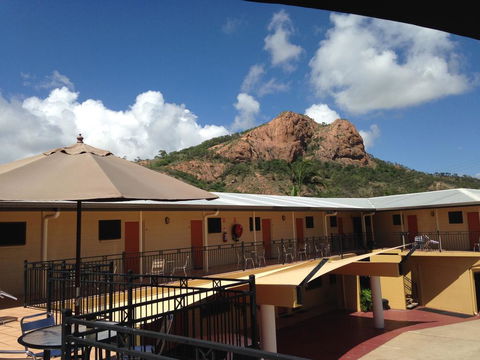 Summit Motel - Accommodation Redcliffe 2